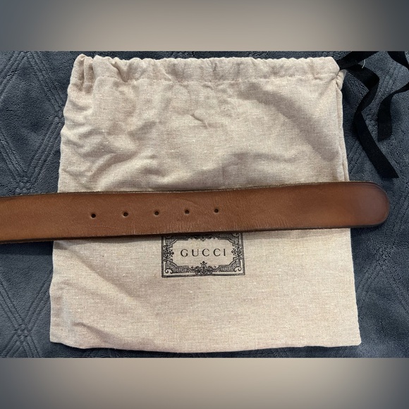 Gucci Leather Belt with Double G Buckle - Picture 6 of 12